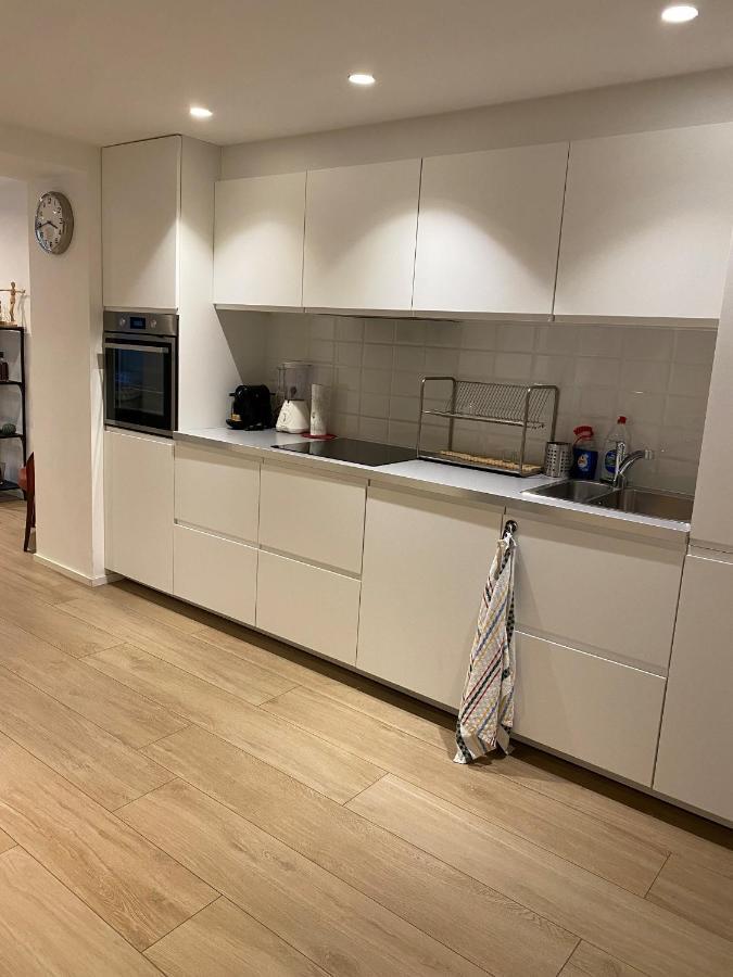 شقة بروكسل  في Amazing Flat In Front Of Bois De La Cambre المظهر الخارجي الصورة